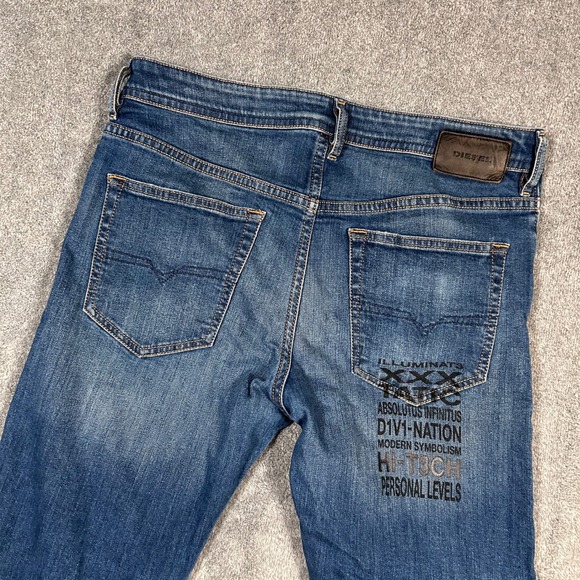 Diesel Denim Jeans Buster-P Regular Slim Tapered Graphic Print  Mens 31x29 - Picture 9 of 16